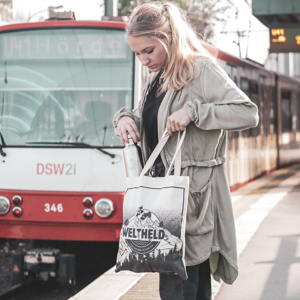 veganer Stoffbeutel mit Weltheldlogo